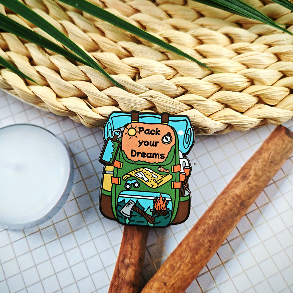 Pin para Mochila con Temática  - Outdoor Adventure Enthusiast reseña y precio